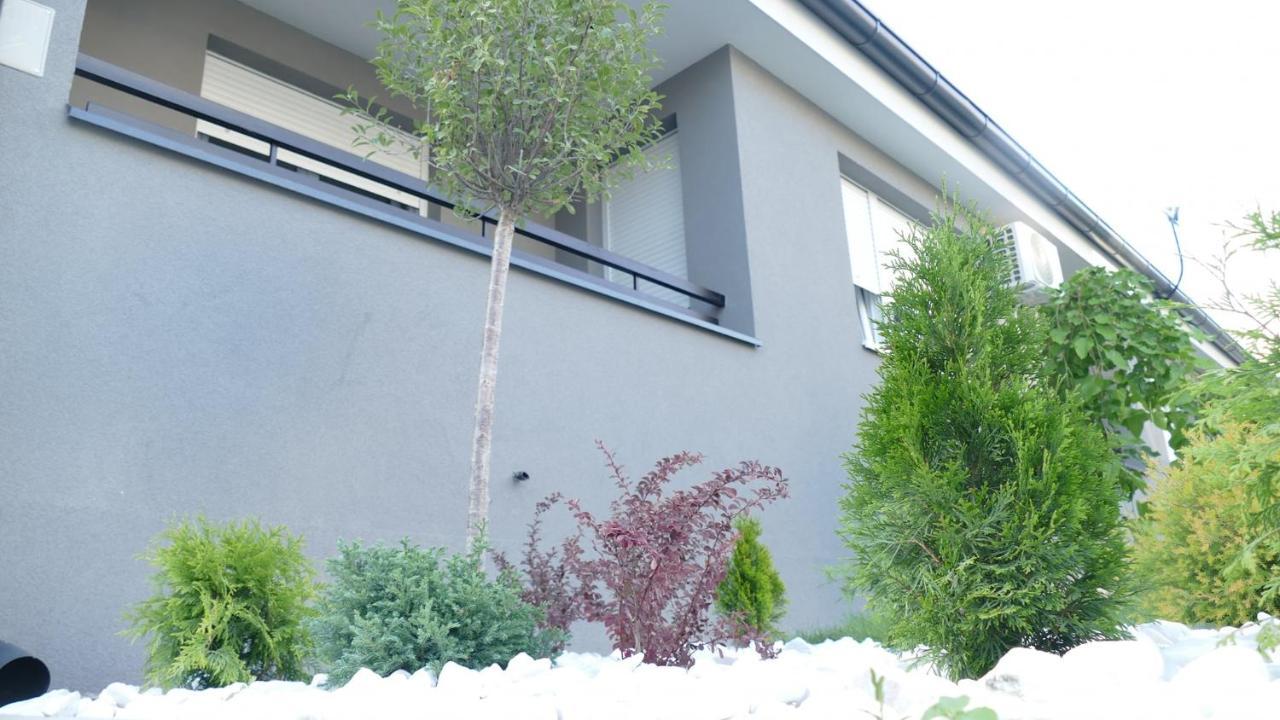 Apartman Kristal 스렘스카 미트로비차 외부 사진